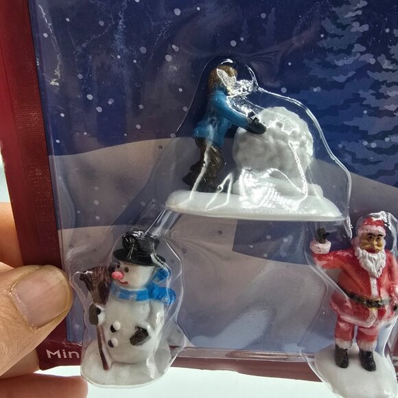 Cobblestone Corners Christmas Miniatures Winter Village People Santa Snowman Kid - Picture 7 of 9